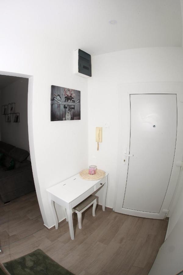 Apartman Lucija Karlovac Exterior foto